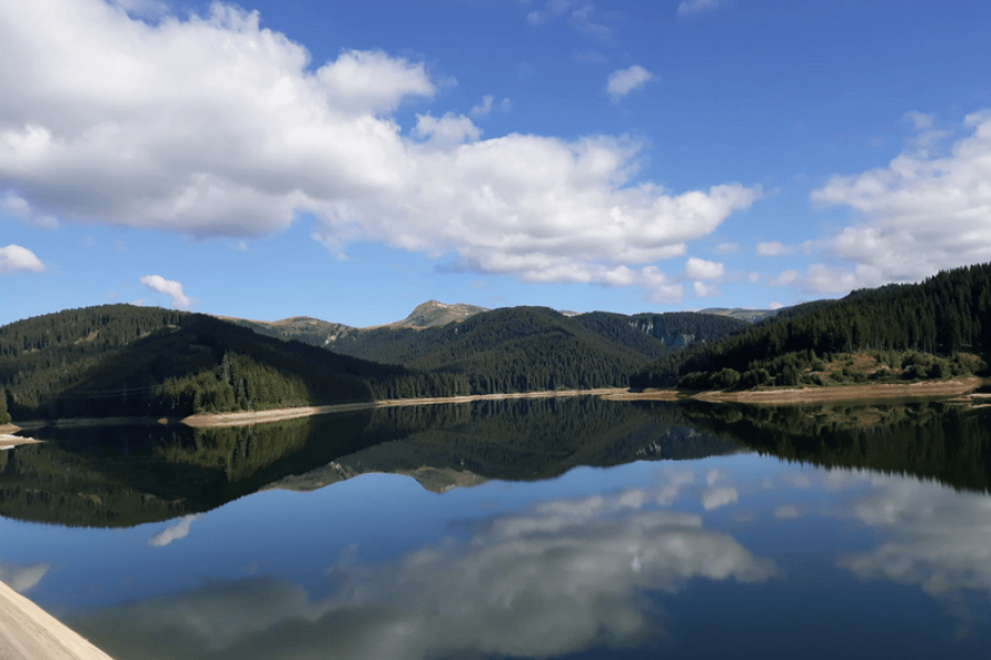Bucegi Mountains Tour: Discover Romanian Breathtaking Landscapes (Including Bolboci Lake, Ialomita Cave, Zănoaga, Tătarului Gorges)
